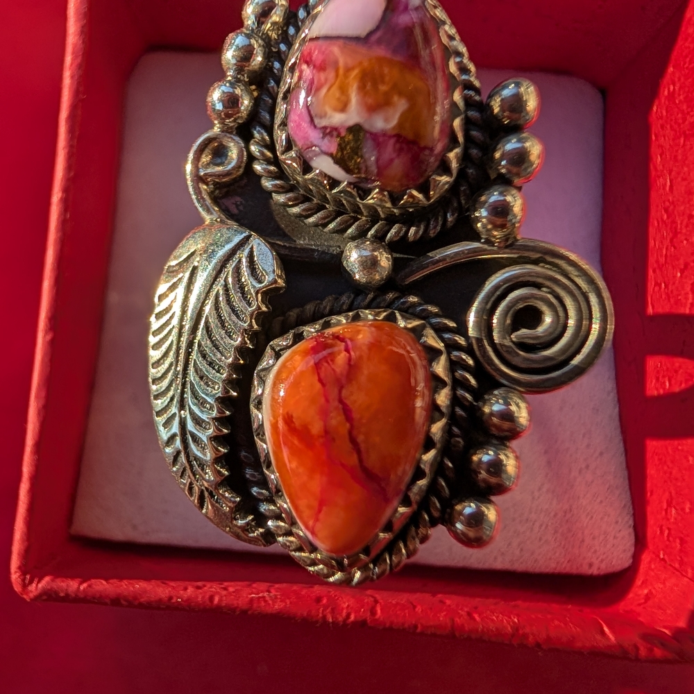 Sterling Silver Ring - Picture 3 of 8